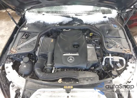 2016 Mercedes-Benz C 300 4Matic z USA, uszkodzony, nr VIN WDDWF4KBXGR141717